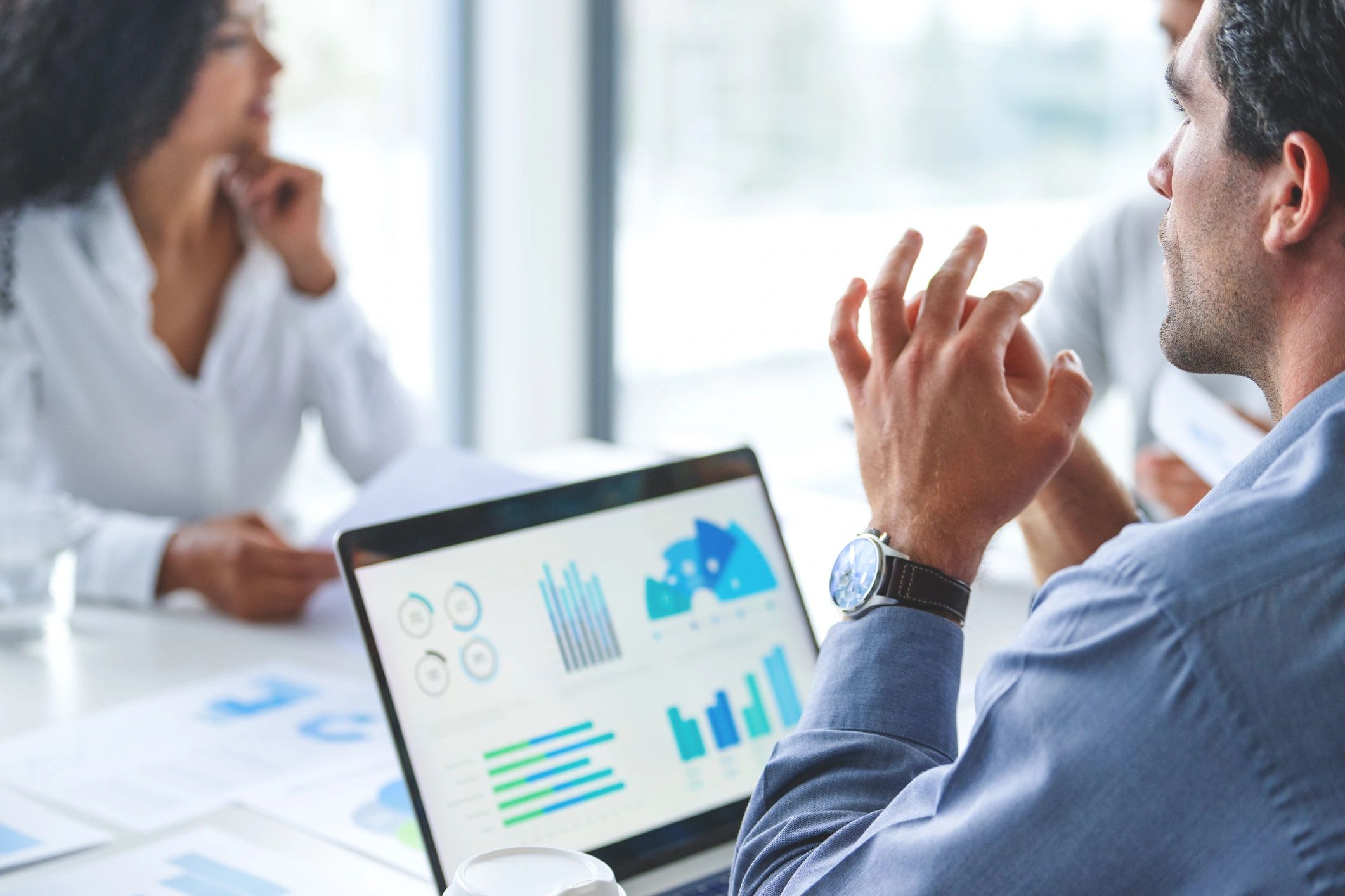 corporate travel reporting dashboard